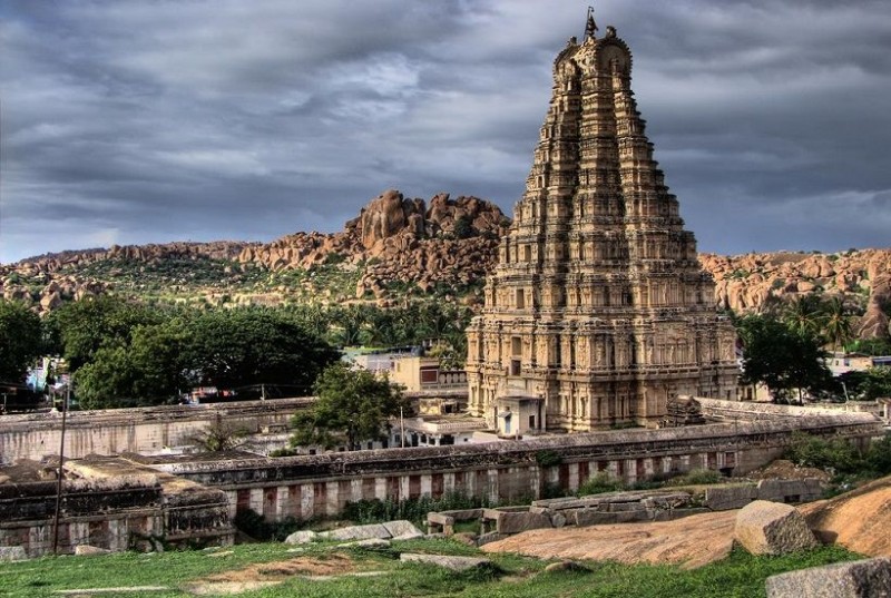 Virupaksha Temple is located in Hampi 