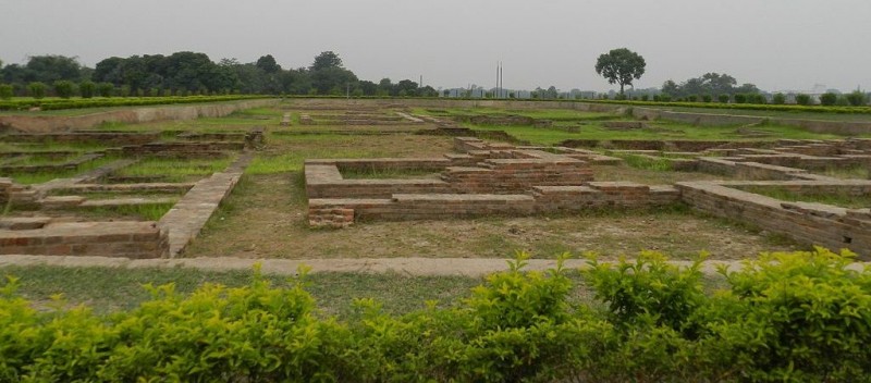 rchaeological site of Raja Vishal Ka Garh 