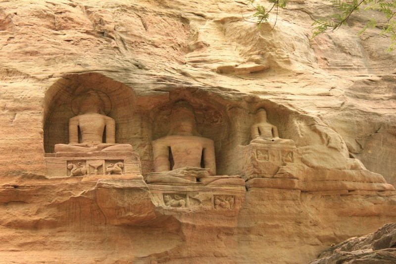 Jain Temple and Rock Sculptures of Gwalior Fort (4)