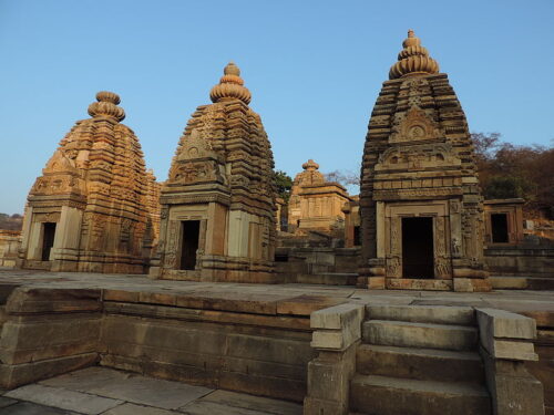 बटेश्वर के मंदिर