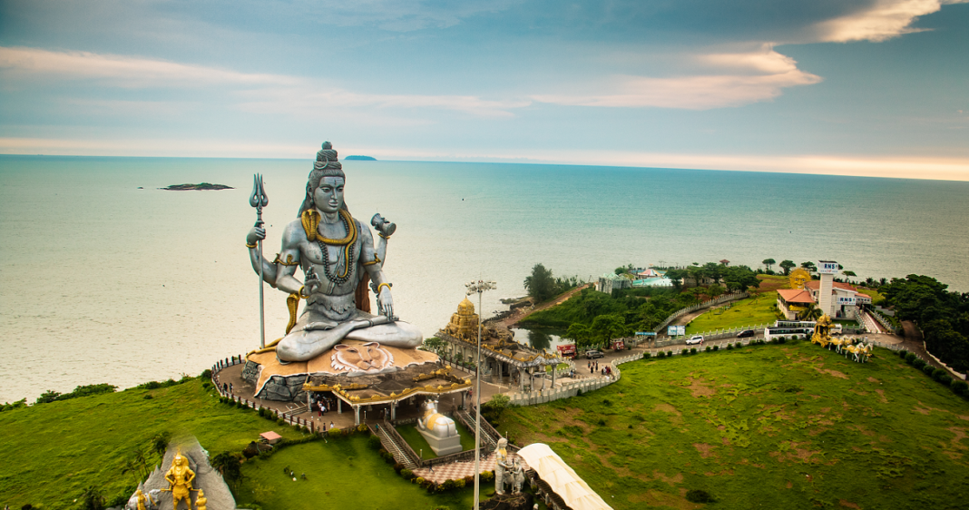 Murudeshwara Temple Karnataka Lord Shiva Mystery of India. Attraction, Timings, Nearby places, tourist spot, Beach,