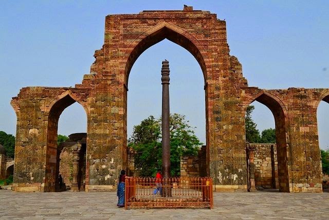 Mystery of 1600 years old Iron Pillar of Delhi