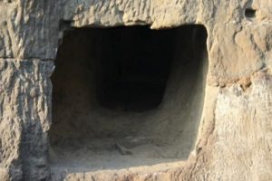 sECRET-Underground-Passage-Ellora-Caves-compressor