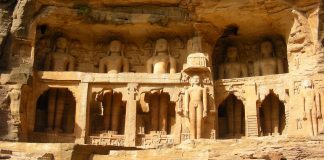 Jain statues at Gwalior