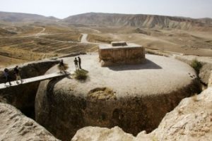 101116_mes_aynak_blog-356×220