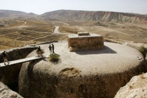 101116_mes_aynak_blog-696×385