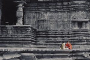 1280px-Thousand_Pillar_Temple_Warangal-356×220