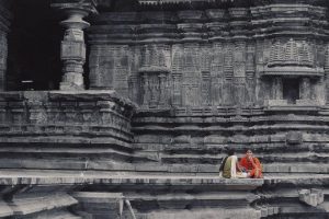 1280px-Thousand_Pillar_Temple_Warangal-672×420