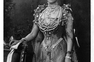 Alexandra-Kohinoor-300×200